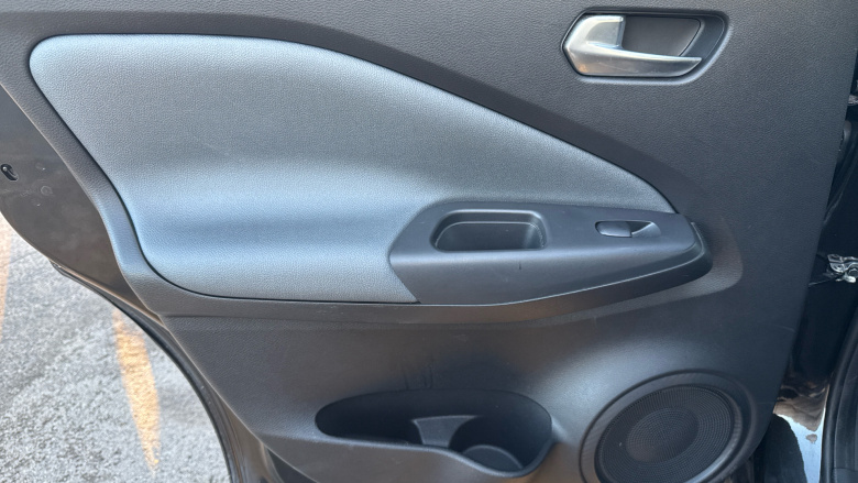 Nissan Juke 1.0 DiG-T 114 N-Connecta 5dr Petrol Hatchback